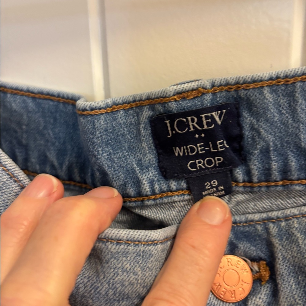 JCrew Factory Wide Leg Cropped Jeans in All-Day Stretch, Raw Hem, Size 29 (8) - Picture 6 of 7